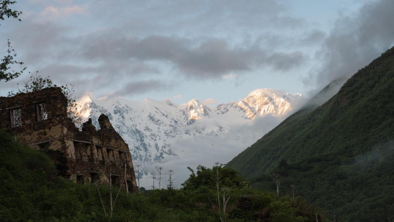 Gaul Gavkhe Hotel Ushguli Exterior photo